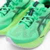 Кроссовки Asics Novablast 5 жен. 300